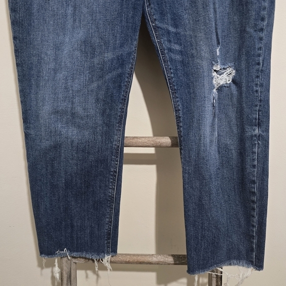 ⭐️40% Off⭐️ Old Navy Boyfriend Jeans - Picture 5 of 13